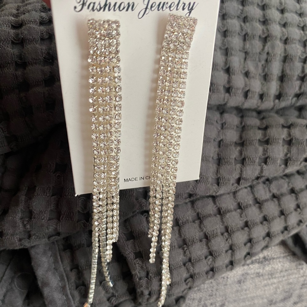 New earrings dangle sparkling rhinestone